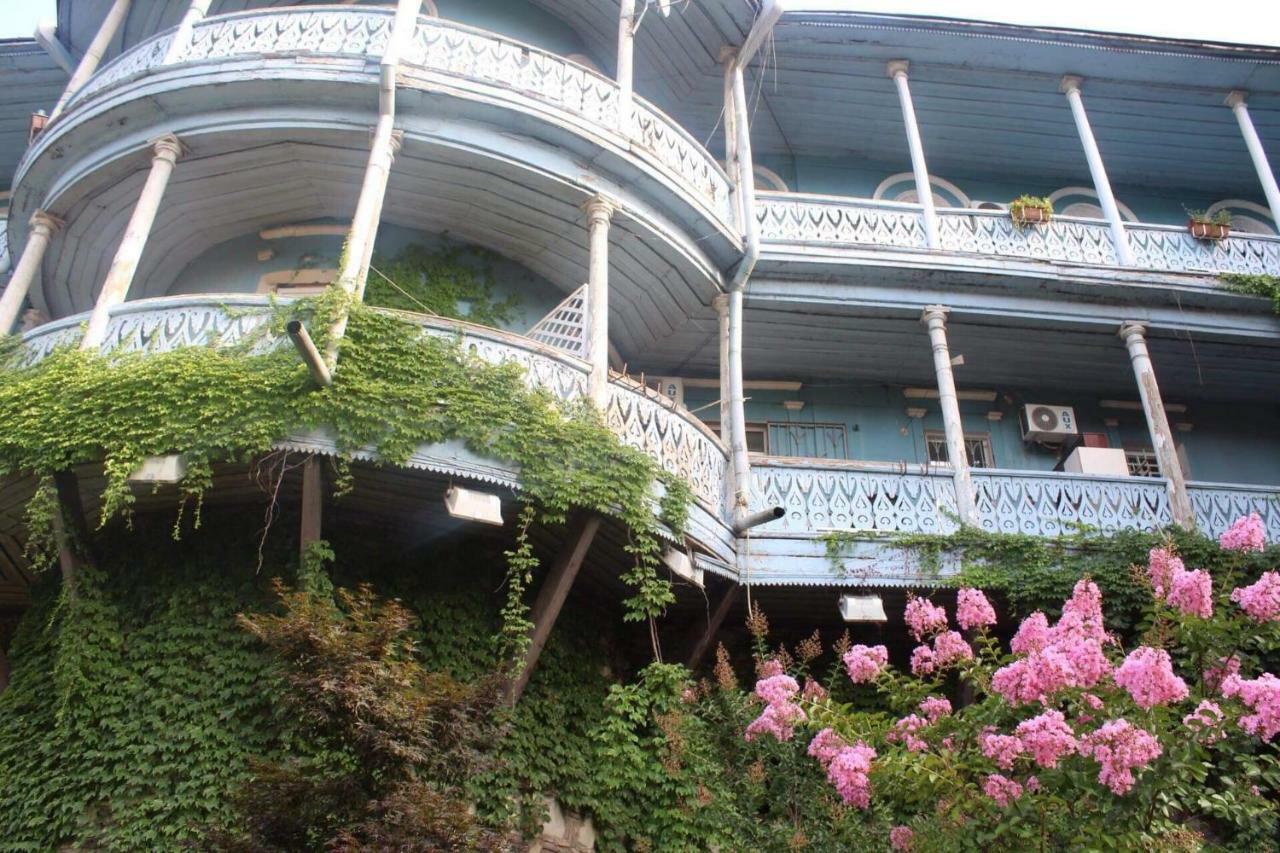 Apartment In Old Tbilisi Orbeliani Square Exteriör bild